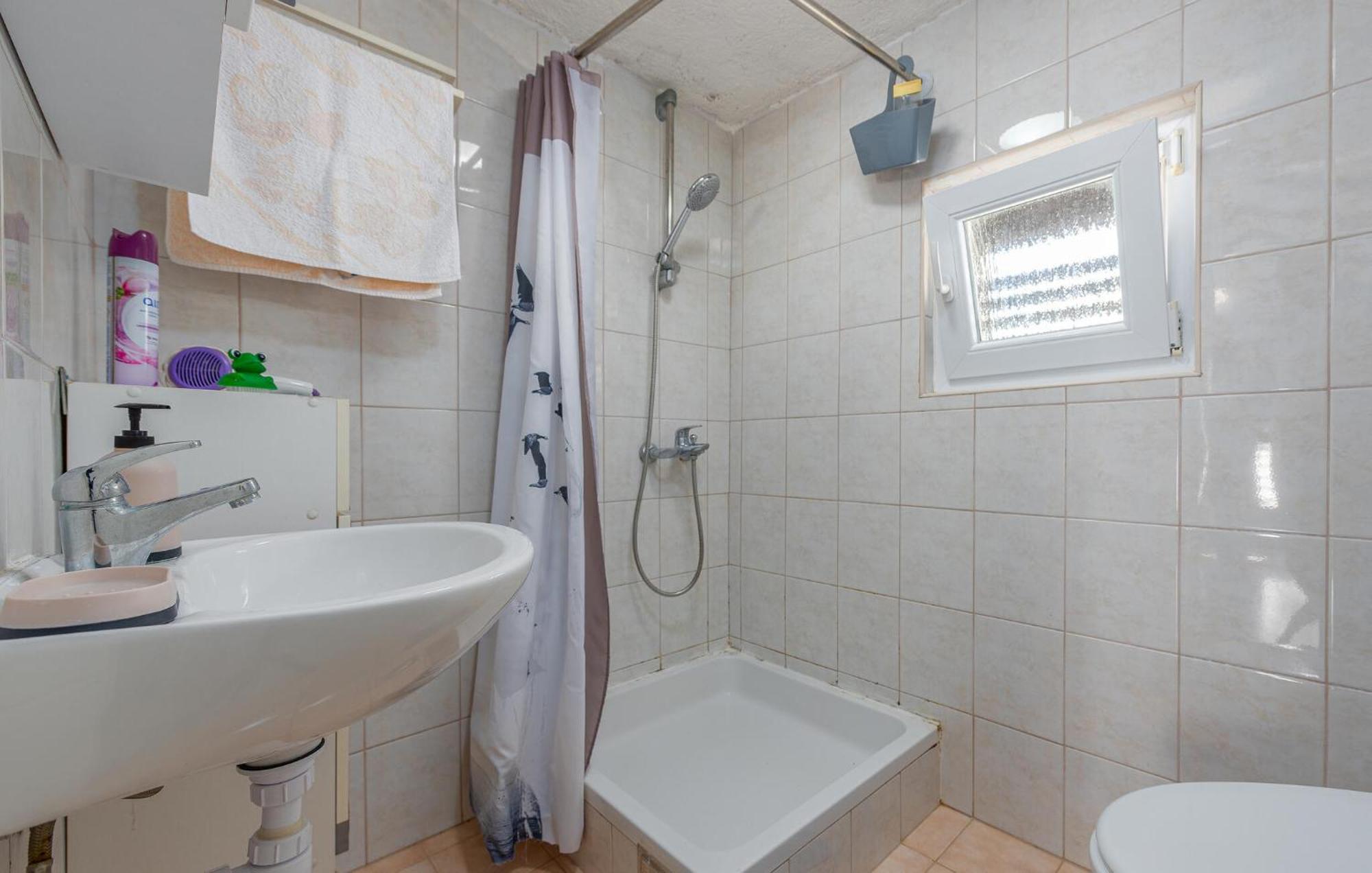 Nice Apartment In Potocnica With House Sea View Borovići Eksteriør bilde